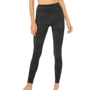 Alo camo high-waist vapor leggings